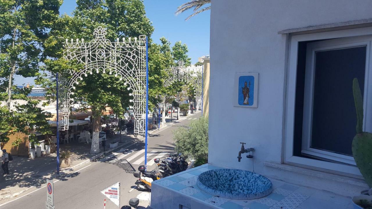 La Casa Sugli Archi Hotel Понца Екстериор снимка