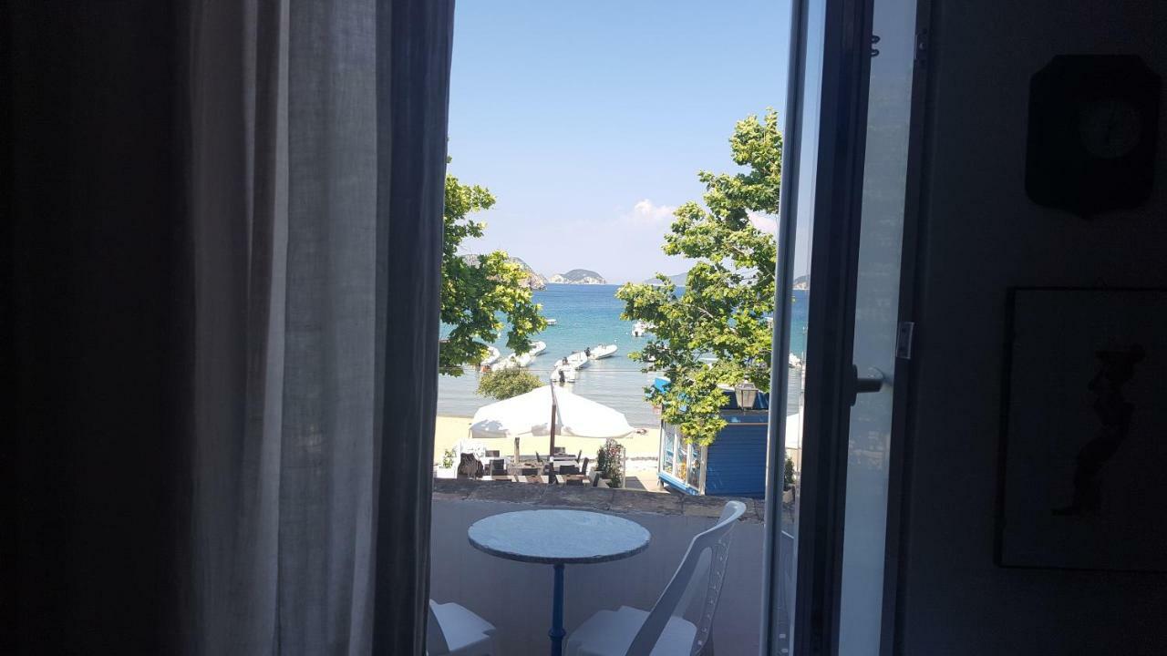 La Casa Sugli Archi Hotel Понца Екстериор снимка